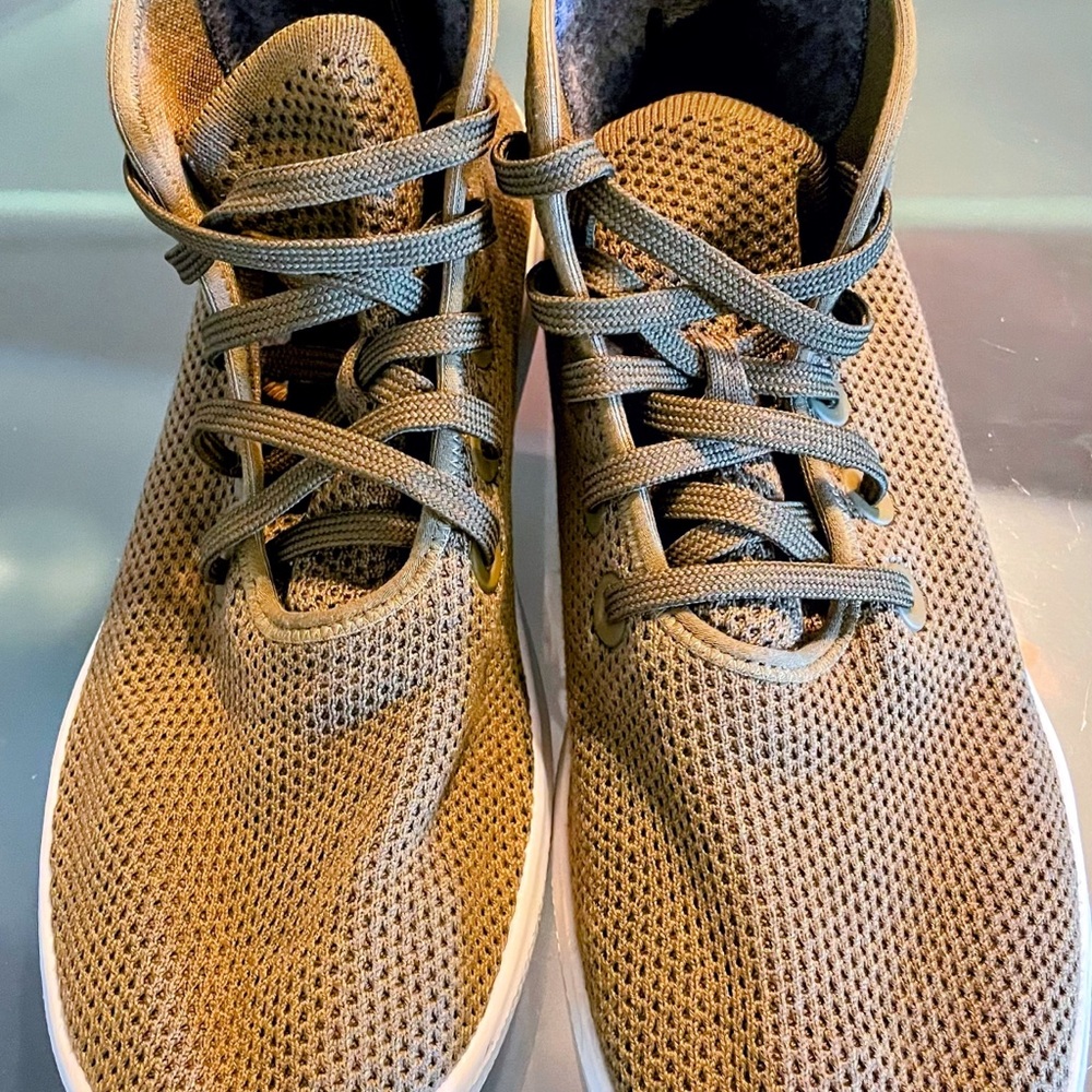 Nice Allbirds Tree Toppers shoes in size men’s 11, eur 44. Color sage